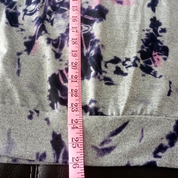 Oversized gray and purple tie dye pullover - Picture 8 of 9